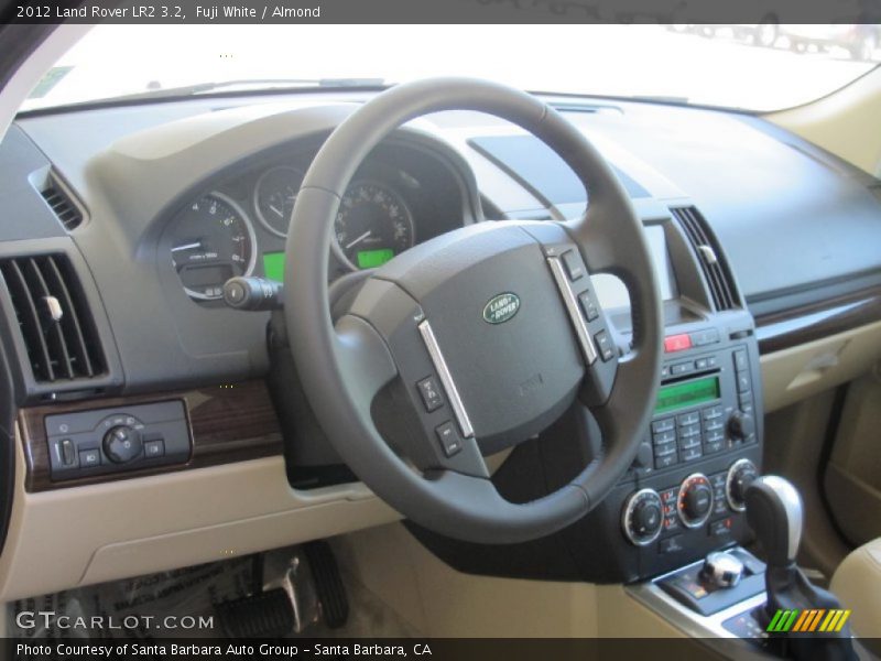 Fuji White / Almond 2012 Land Rover LR2 3.2