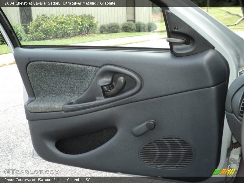 Ultra Silver Metallic / Graphite 2004 Chevrolet Cavalier Sedan