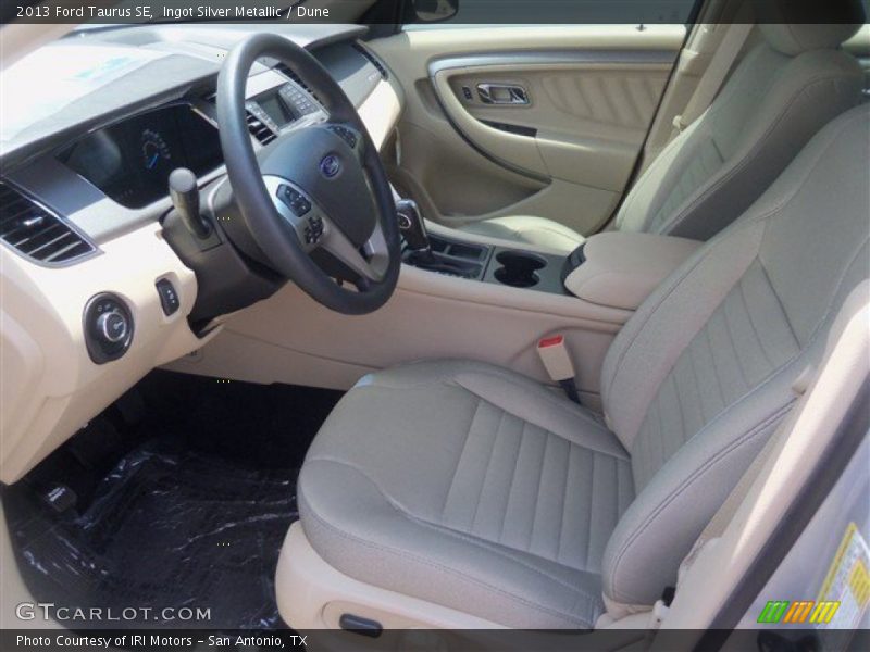 Ingot Silver Metallic / Dune 2013 Ford Taurus SE