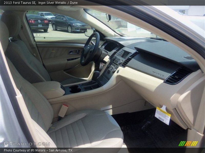 Ingot Silver Metallic / Dune 2013 Ford Taurus SE