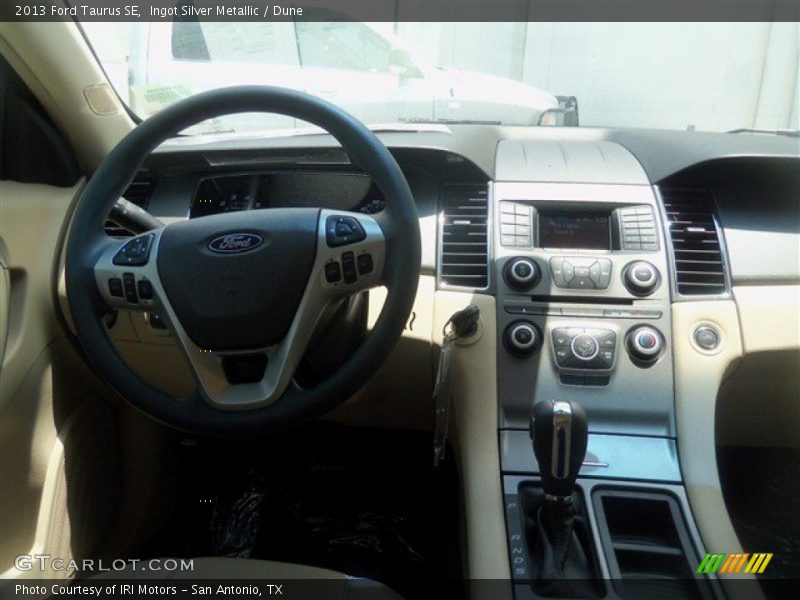 Ingot Silver Metallic / Dune 2013 Ford Taurus SE