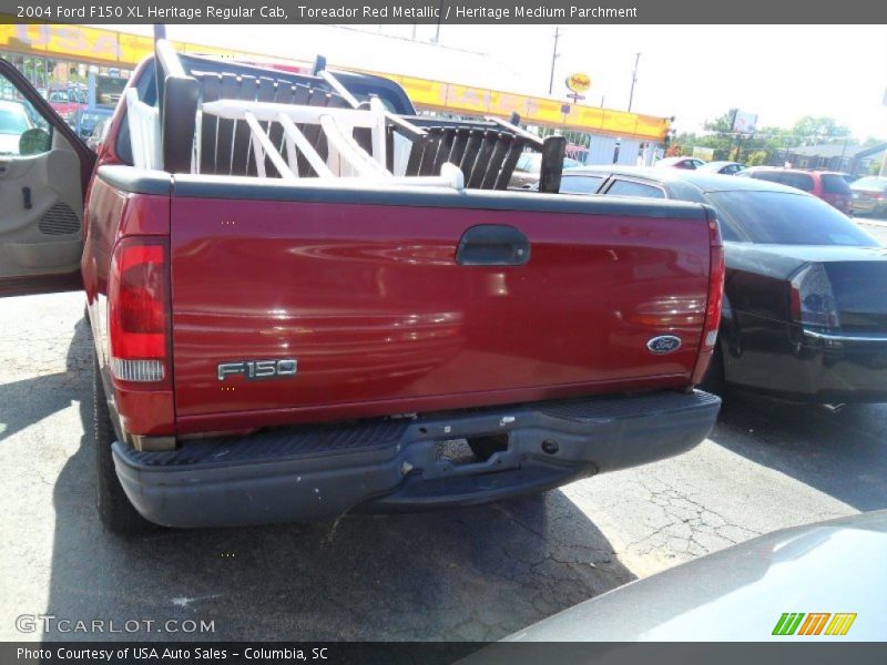 Toreador Red Metallic / Heritage Medium Parchment 2004 Ford F150 XL Heritage Regular Cab