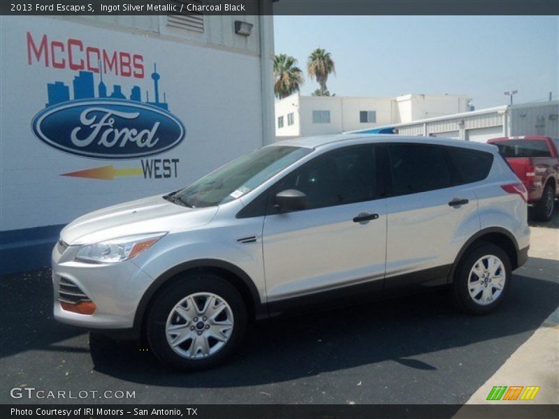 Ingot Silver Metallic / Charcoal Black 2013 Ford Escape S