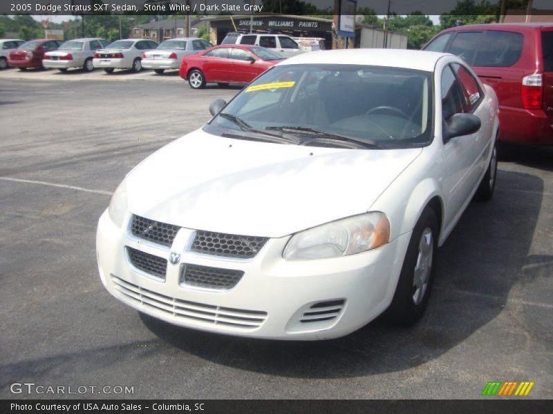 Stone White / Dark Slate Gray 2005 Dodge Stratus SXT Sedan