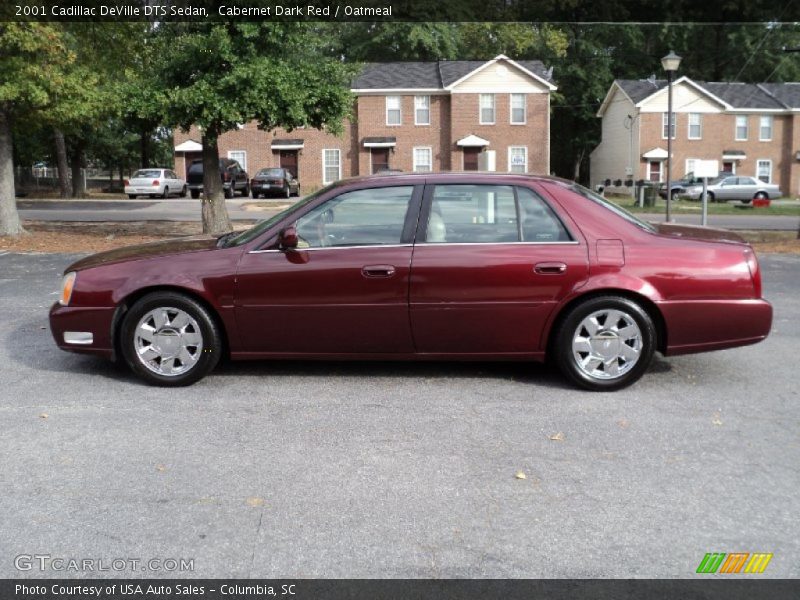 Cabernet Dark Red / Oatmeal 2001 Cadillac DeVille DTS Sedan