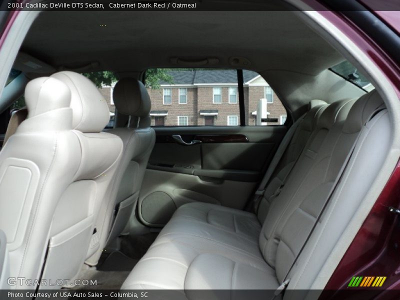 Cabernet Dark Red / Oatmeal 2001 Cadillac DeVille DTS Sedan