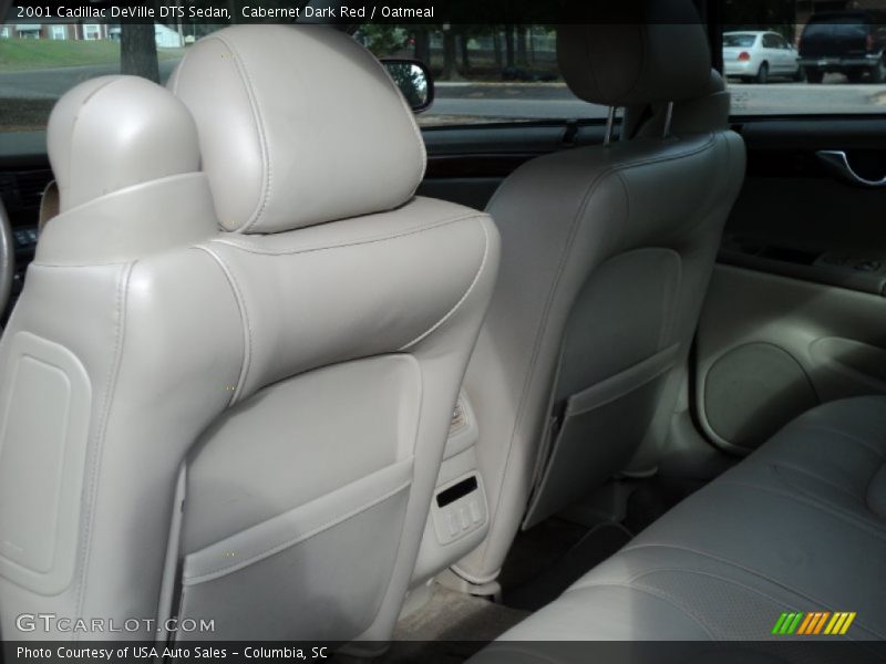 Cabernet Dark Red / Oatmeal 2001 Cadillac DeVille DTS Sedan