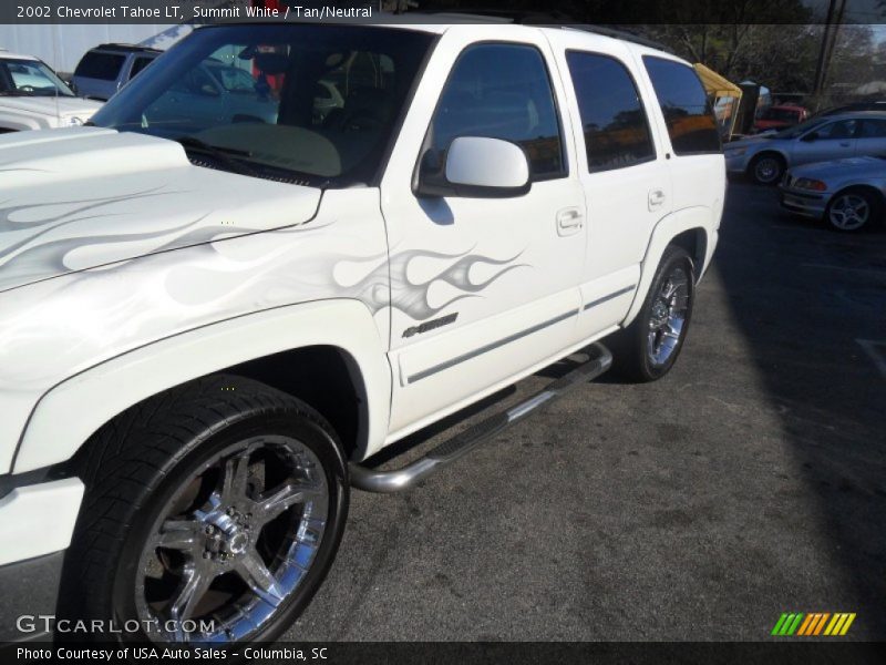 Summit White / Tan/Neutral 2002 Chevrolet Tahoe LT