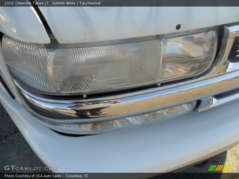 Summit White / Tan/Neutral 2002 Chevrolet Tahoe LT