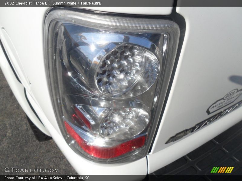 Summit White / Tan/Neutral 2002 Chevrolet Tahoe LT