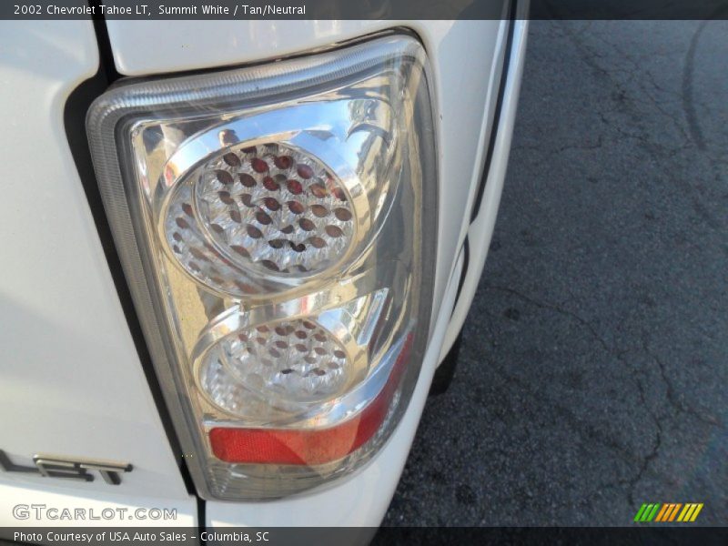 Summit White / Tan/Neutral 2002 Chevrolet Tahoe LT