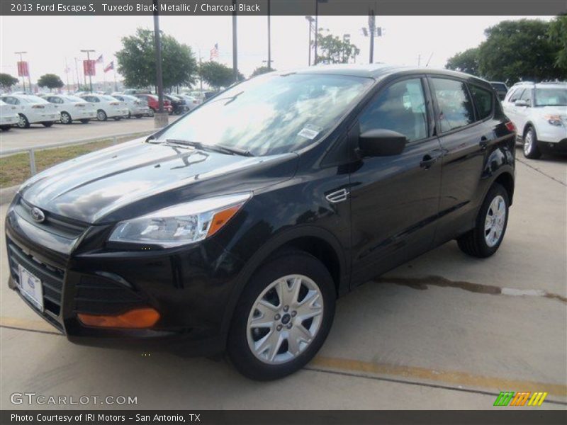 Tuxedo Black Metallic / Charcoal Black 2013 Ford Escape S