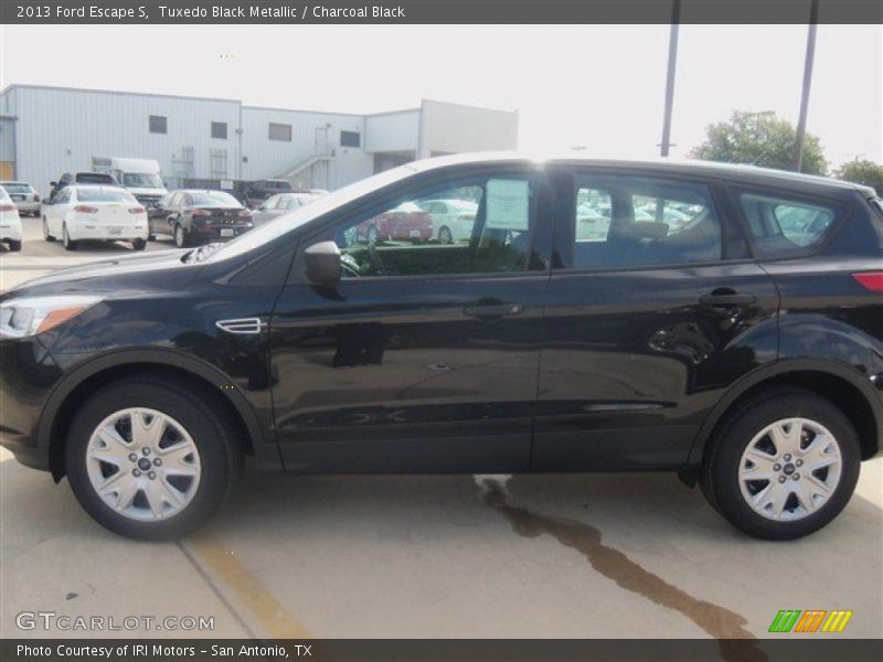 Tuxedo Black Metallic / Charcoal Black 2013 Ford Escape S