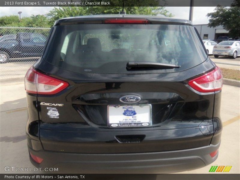 Tuxedo Black Metallic / Charcoal Black 2013 Ford Escape S