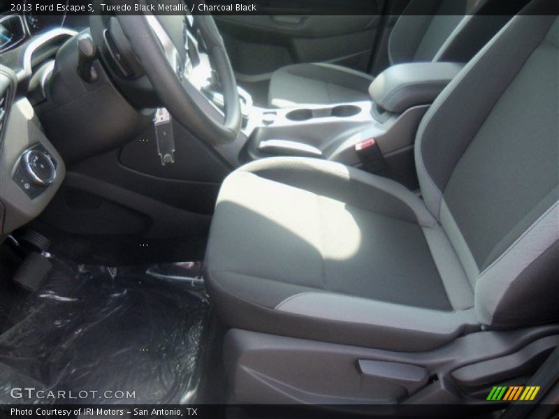 Tuxedo Black Metallic / Charcoal Black 2013 Ford Escape S