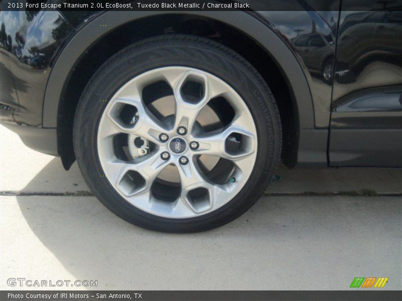  2013 Escape Titanium 2.0L EcoBoost Wheel