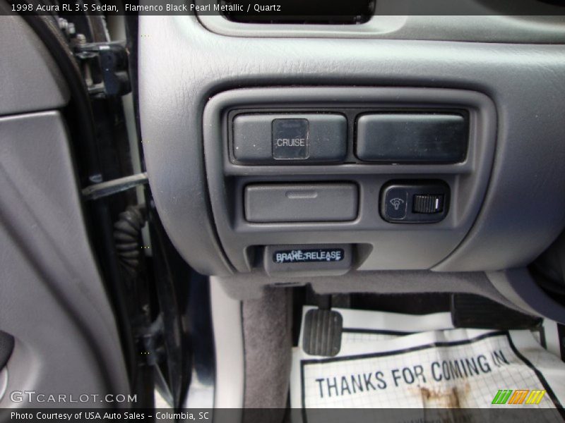 Controls of 1998 RL 3.5 Sedan