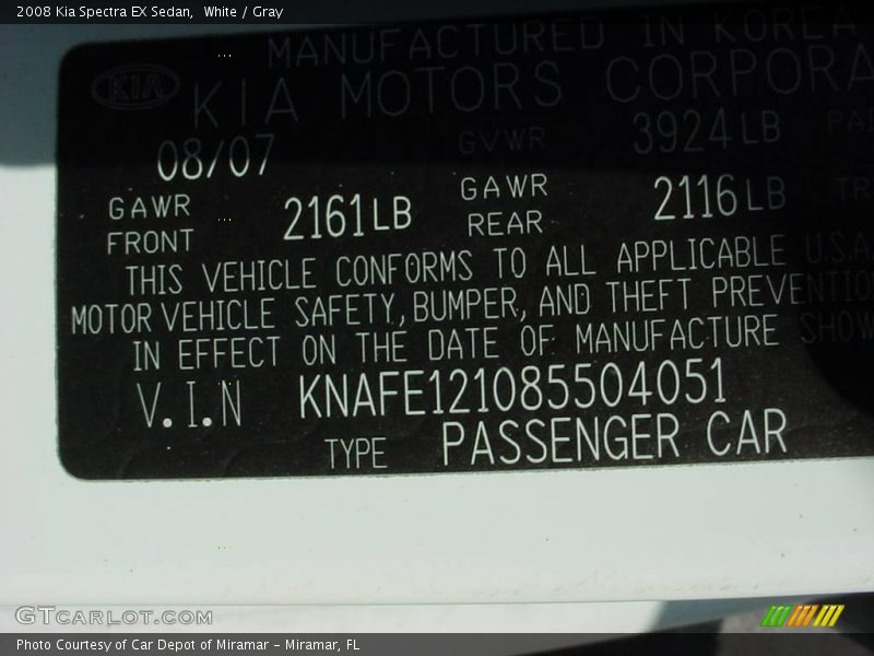 White / Gray 2008 Kia Spectra EX Sedan