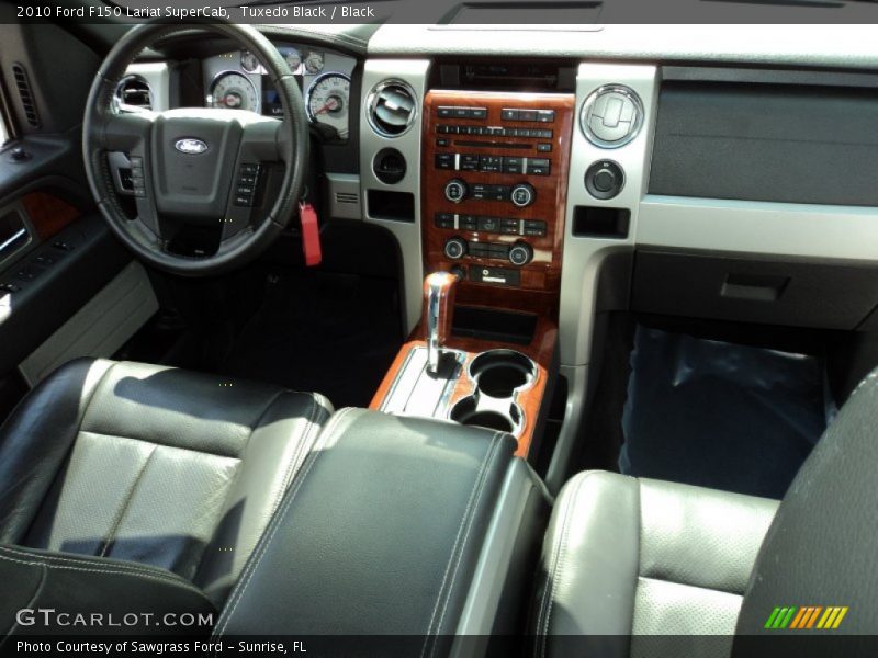 Tuxedo Black / Black 2010 Ford F150 Lariat SuperCab