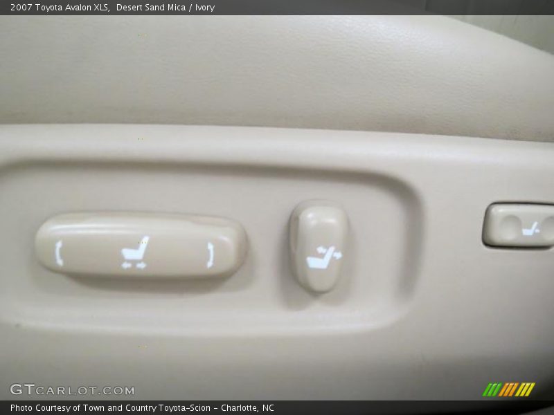 Desert Sand Mica / Ivory 2007 Toyota Avalon XLS