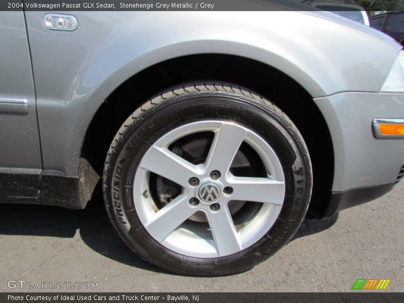 Stonehenge Grey Metallic / Grey 2004 Volkswagen Passat GLX Sedan
