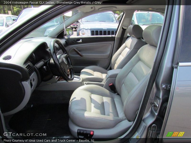 Stonehenge Grey Metallic / Grey 2004 Volkswagen Passat GLX Sedan
