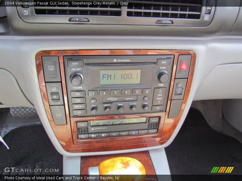 Stonehenge Grey Metallic / Grey 2004 Volkswagen Passat GLX Sedan