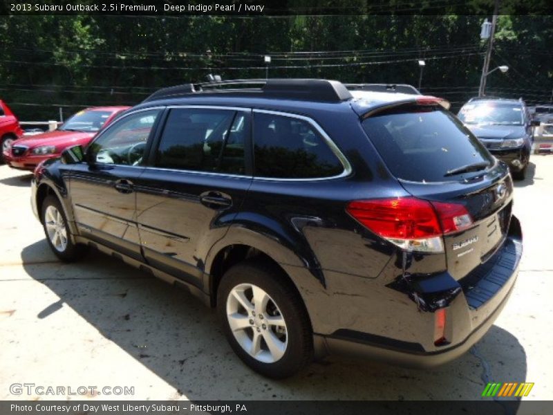 Deep Indigo Pearl / Ivory 2013 Subaru Outback 2.5i Premium