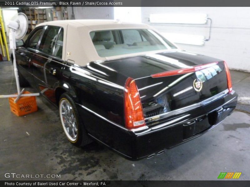 Black Raven / Shale/Cocoa Accents 2011 Cadillac DTS Premium