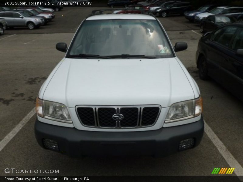 Aspen White / Gray 2001 Subaru Forester 2.5 L