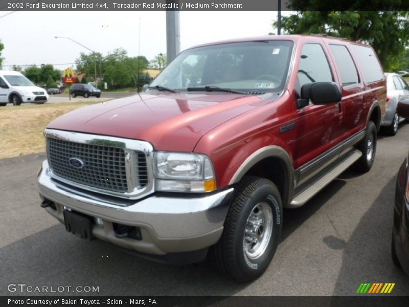 Front 3/4 View of 2002 Excursion Limited 4x4