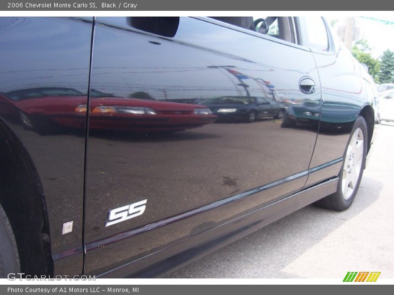 Black / Gray 2006 Chevrolet Monte Carlo SS