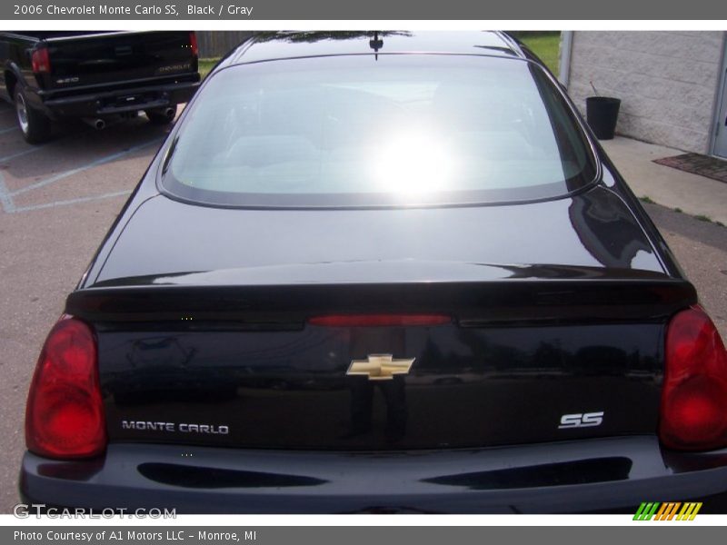 Black / Gray 2006 Chevrolet Monte Carlo SS