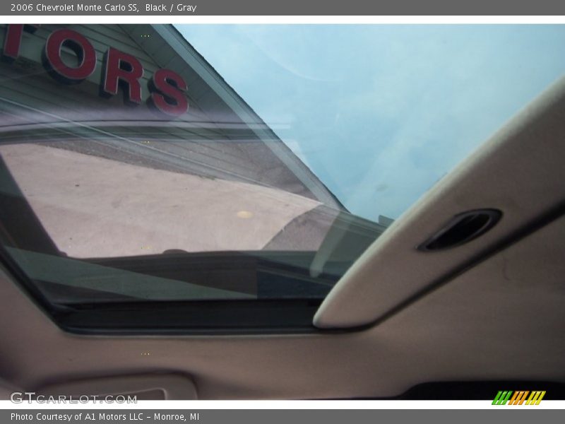 Black / Gray 2006 Chevrolet Monte Carlo SS