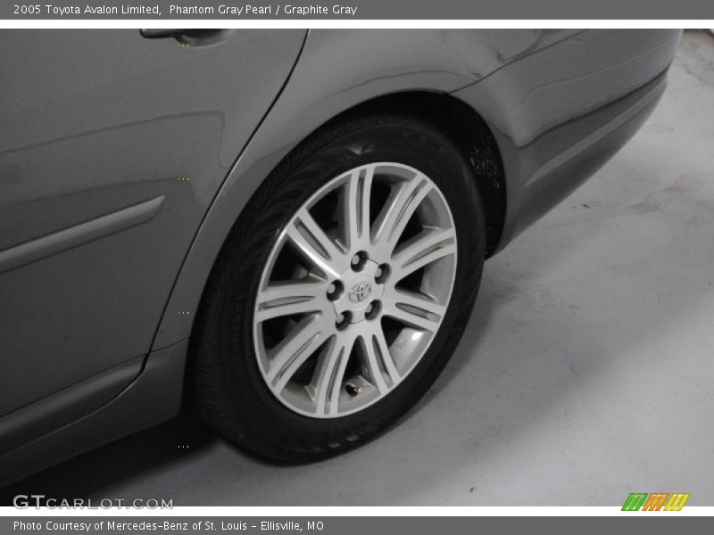 Phantom Gray Pearl / Graphite Gray 2005 Toyota Avalon Limited