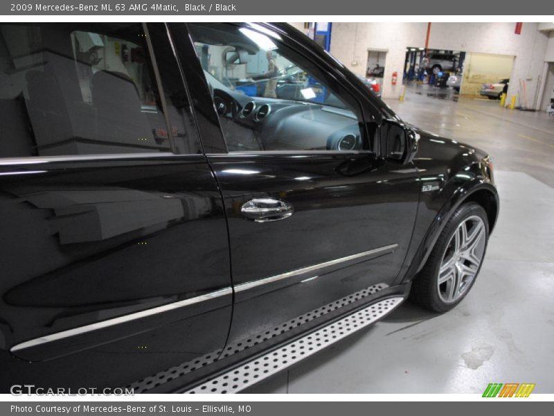 Black / Black 2009 Mercedes-Benz ML 63 AMG 4Matic