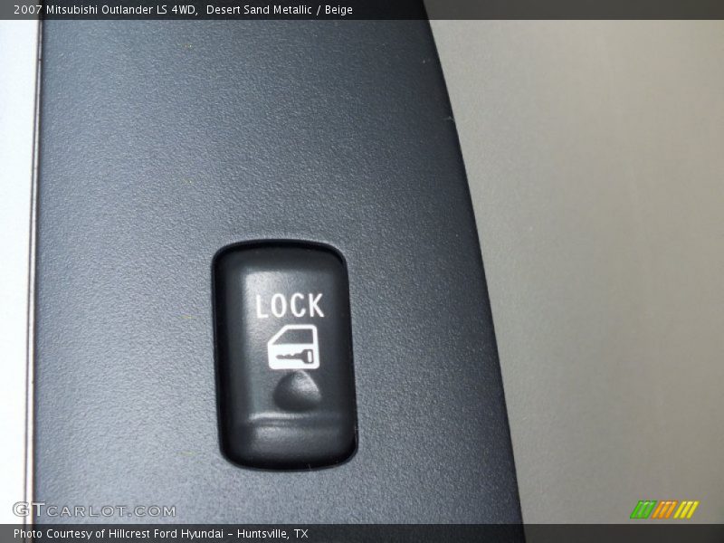 Desert Sand Metallic / Beige 2007 Mitsubishi Outlander LS 4WD