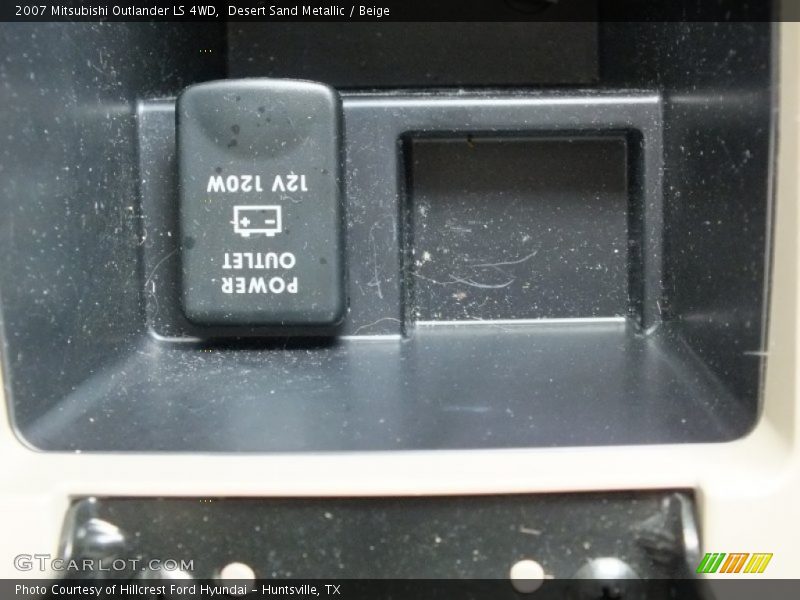 Desert Sand Metallic / Beige 2007 Mitsubishi Outlander LS 4WD