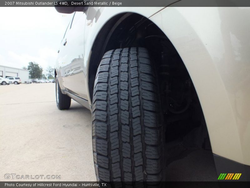 Desert Sand Metallic / Beige 2007 Mitsubishi Outlander LS 4WD