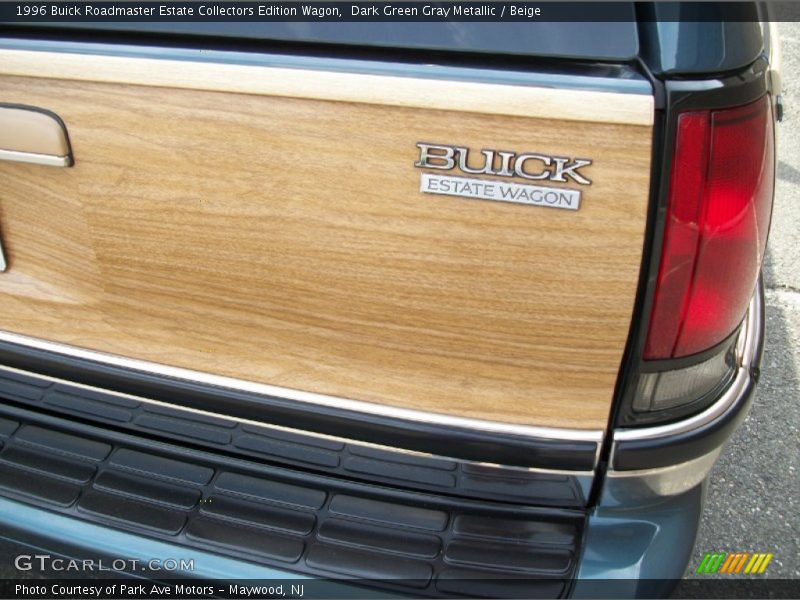  1996 Roadmaster Estate Collectors Edition Wagon Logo