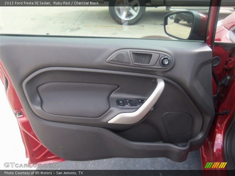 Door Panel of 2013 Fiesta SE Sedan