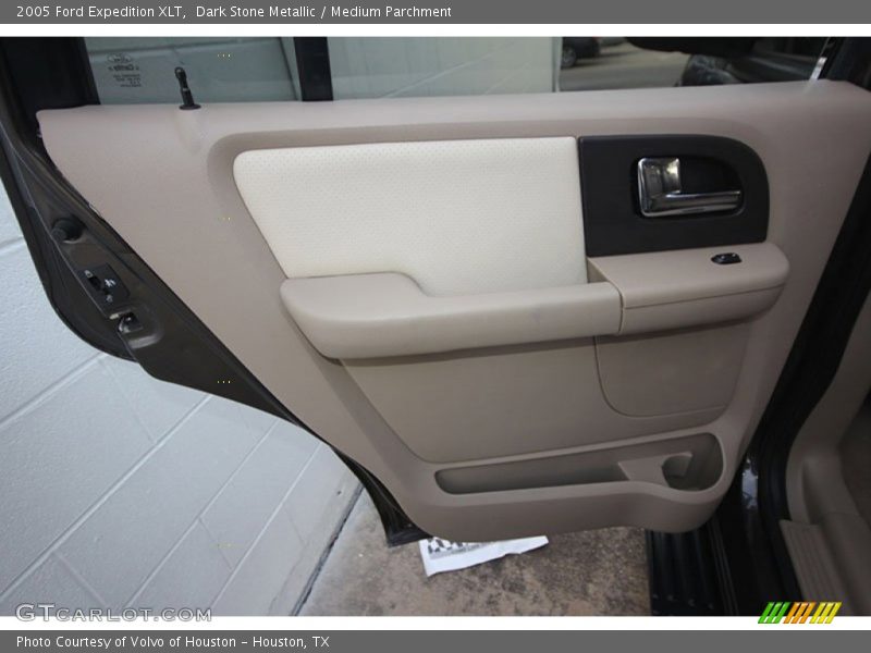 Dark Stone Metallic / Medium Parchment 2005 Ford Expedition XLT