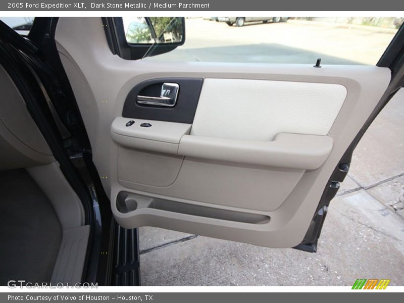 Dark Stone Metallic / Medium Parchment 2005 Ford Expedition XLT