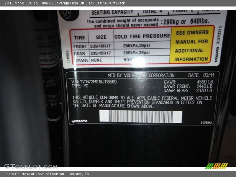 Black / Soverign Hide Off Black Leather/Off Black 2011 Volvo C70 T5