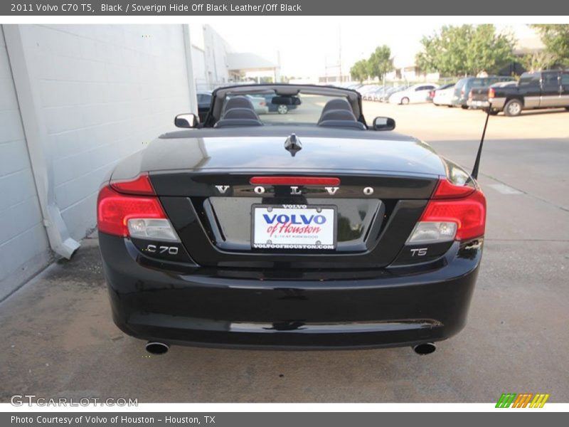Black / Soverign Hide Off Black Leather/Off Black 2011 Volvo C70 T5
