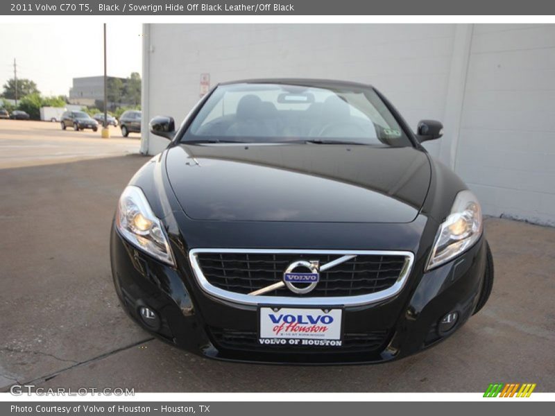 Black / Soverign Hide Off Black Leather/Off Black 2011 Volvo C70 T5