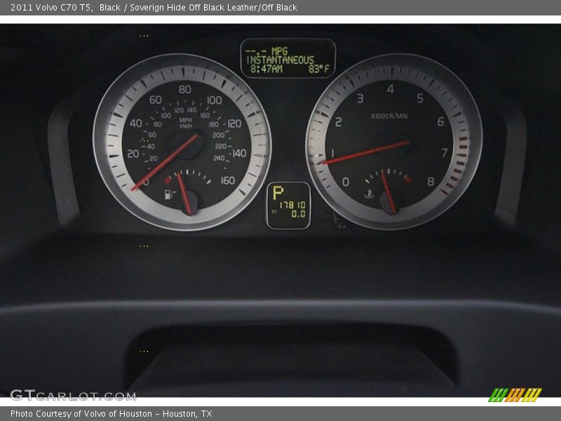 Black / Soverign Hide Off Black Leather/Off Black 2011 Volvo C70 T5