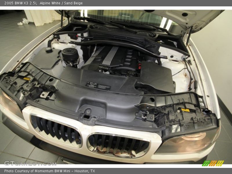 Alpine White / Sand Beige 2005 BMW X3 2.5i