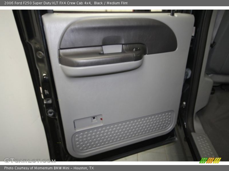 Black / Medium Flint 2006 Ford F250 Super Duty XLT FX4 Crew Cab 4x4