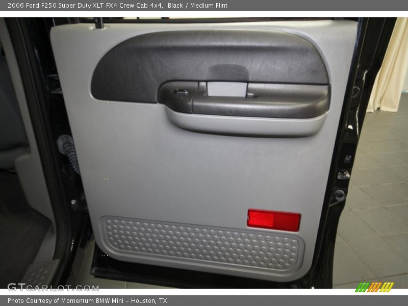 Black / Medium Flint 2006 Ford F250 Super Duty XLT FX4 Crew Cab 4x4
